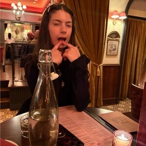 Meet your Posher, Alissa